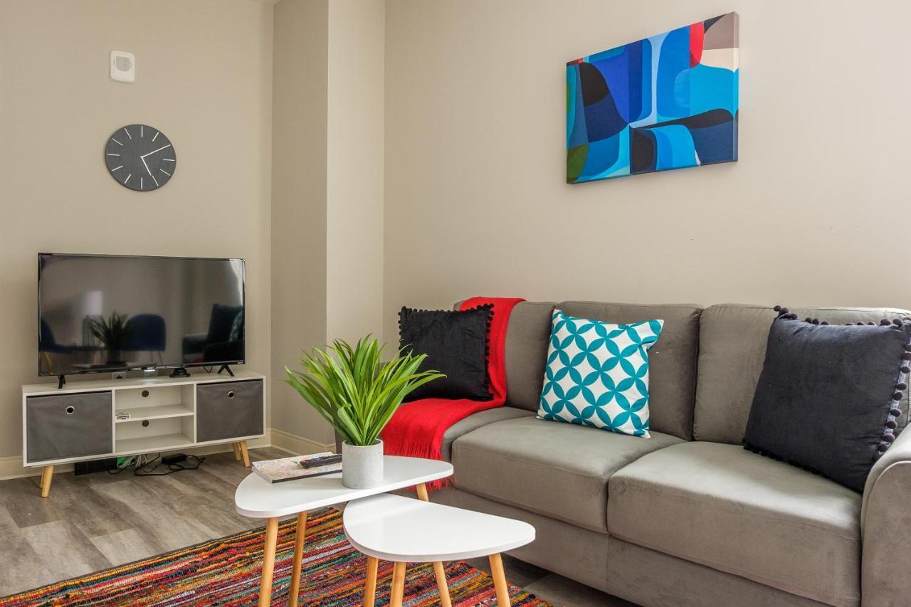 Апартаменты Frontdesk Athlon Apts Downtown Кливленд Номер фото