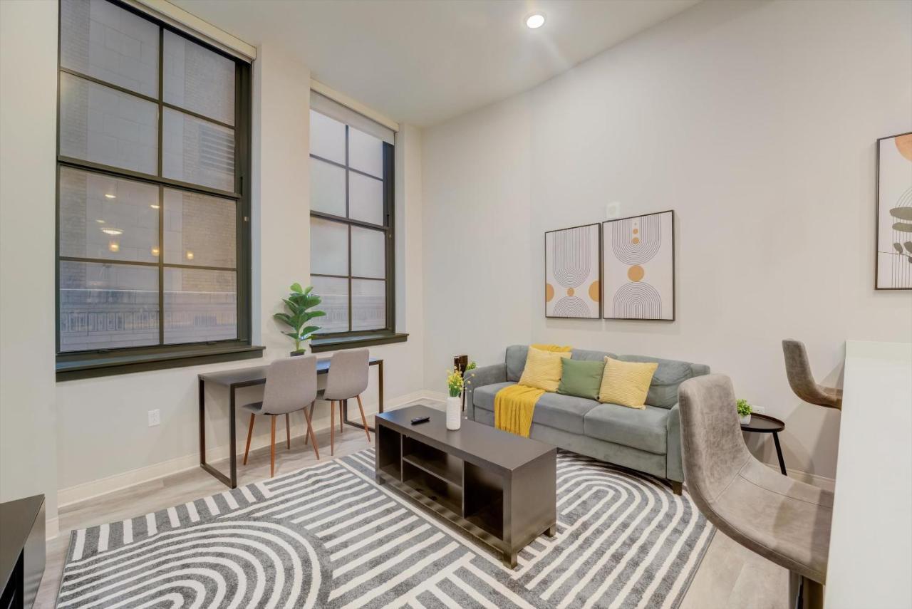 Апартаменты Frontdesk Athlon Apts Downtown Кливленд Номер фото