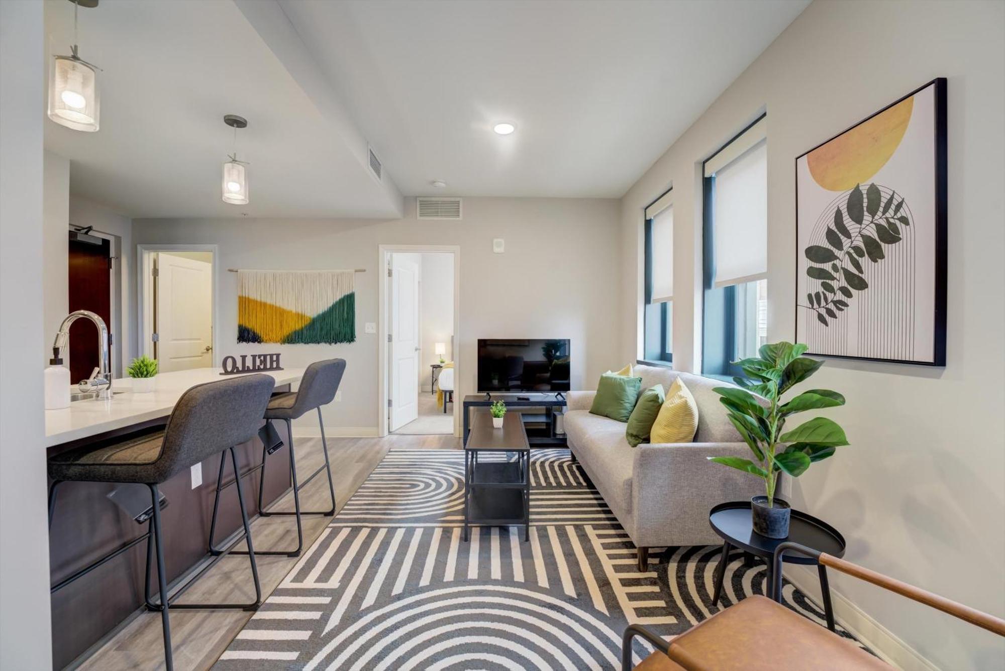 Апартаменты Frontdesk Athlon Apts Downtown Кливленд Номер фото